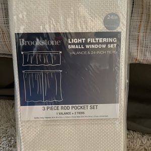 Brookstone 3piece Rod pocket set